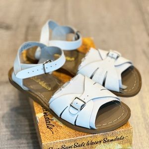 Salt Water sandals by Hoy Classic Women 4W6 White